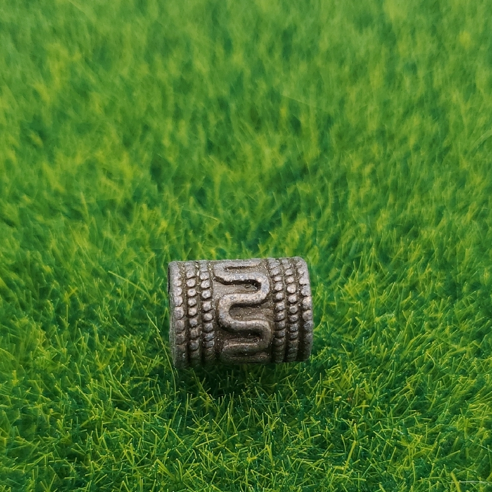 3/$20 Detailed‎ Tibetan Cylinder Bead P319